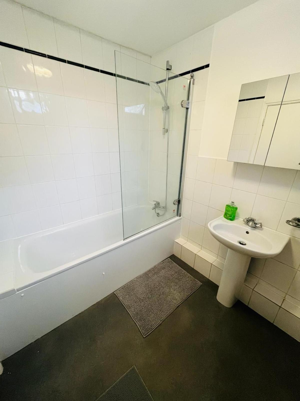 Short Stay Central London And Wembley Londres Exterior foto